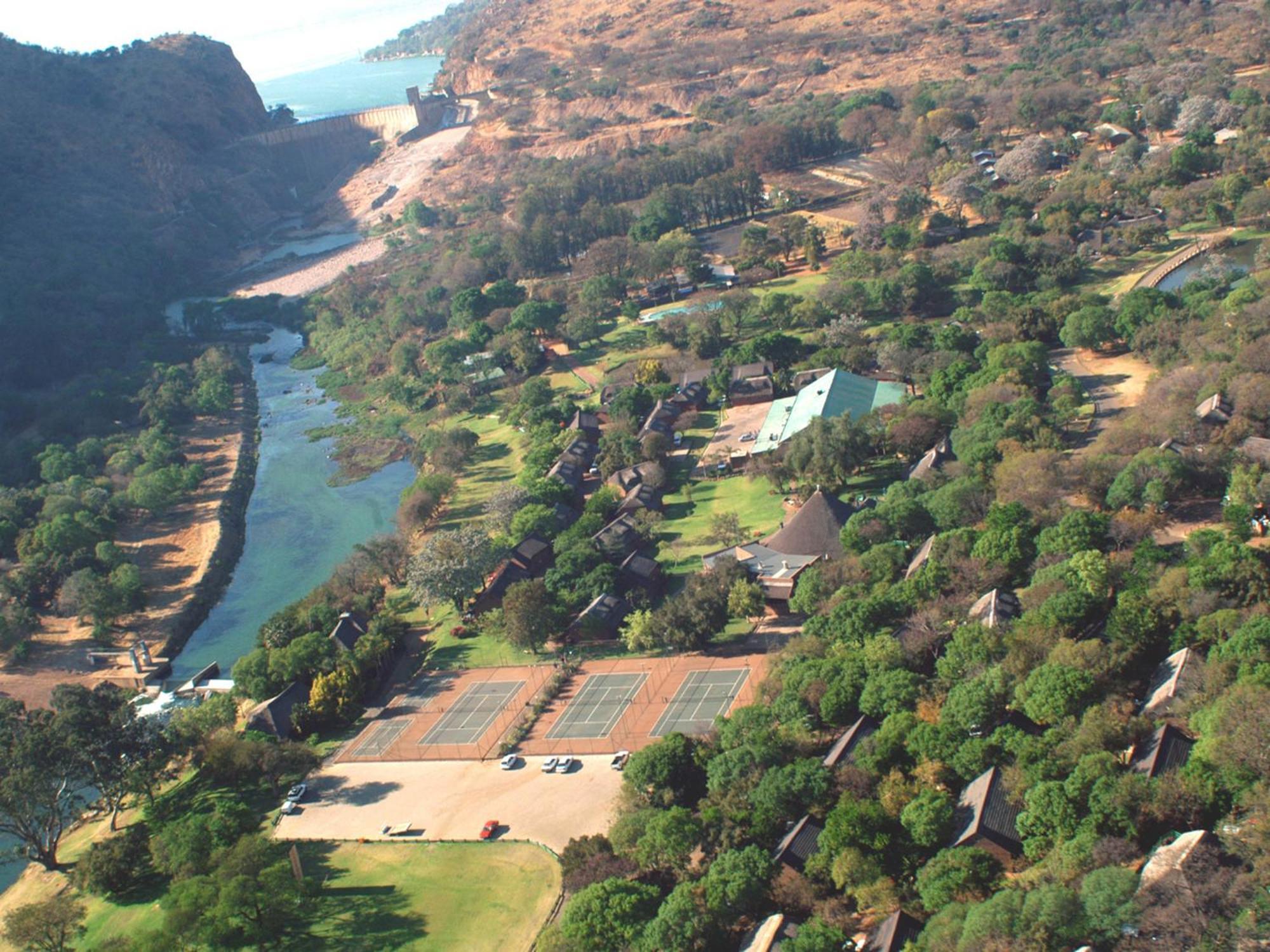 Mount Amanzi Hotel Hartbeespoort Exterior foto