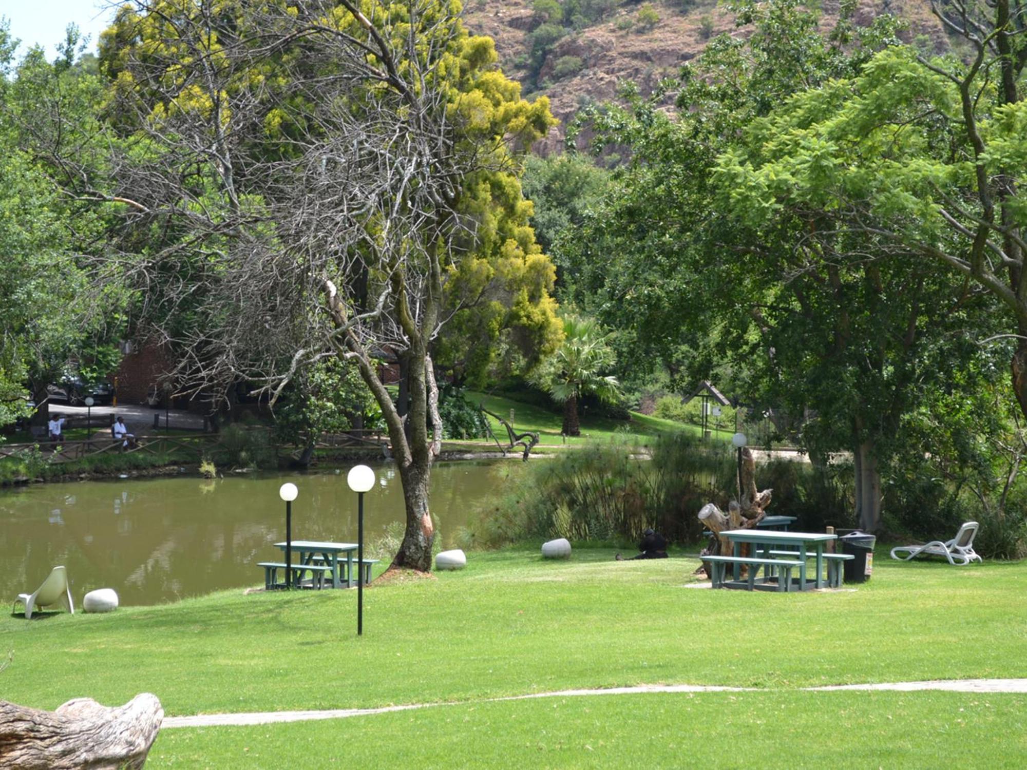 Mount Amanzi Hotel Hartbeespoort Exterior foto